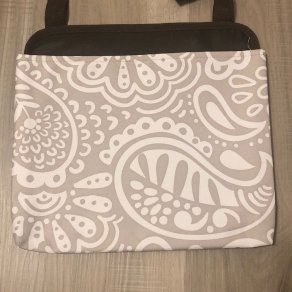 Thirty-one wall organizer